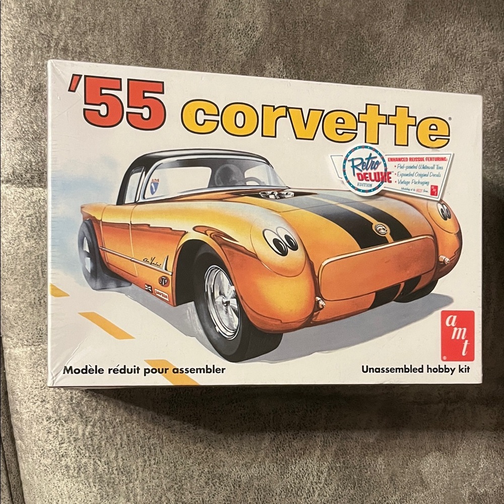 NIP AMT '55 Corvette Model Kit Retro Deluxe Edition